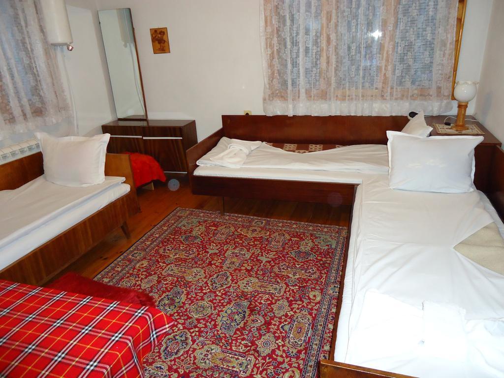 Guest House Ahp Mala Tsurkva Ngoại thất bức ảnh