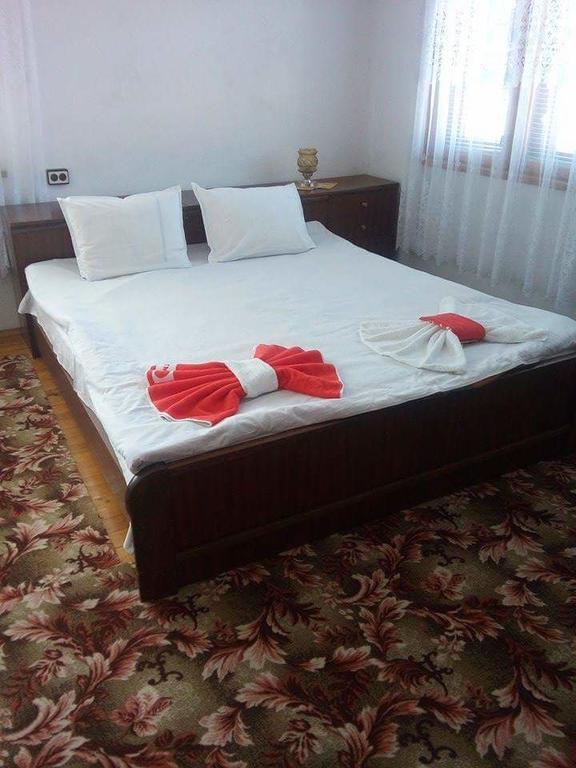 Guest House Ahp Mala Tsurkva Phòng bức ảnh