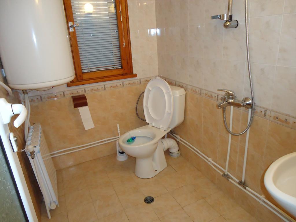 Guest House Ahp Mala Tsurkva Phòng bức ảnh