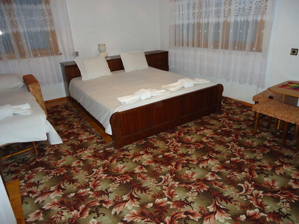 Guest House Ahp Mala Tsurkva Phòng bức ảnh